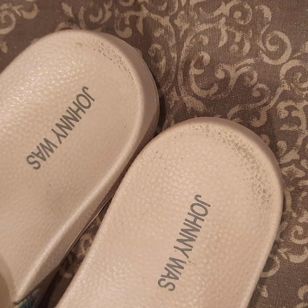 Johnny Was Light Dreamer pool slides - Picture 9 of 10
